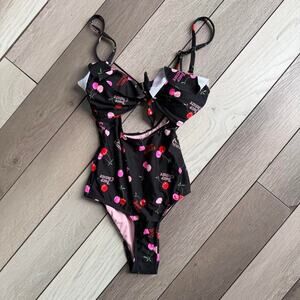Swimsuit xs juicycouture cherryprint y2kswim